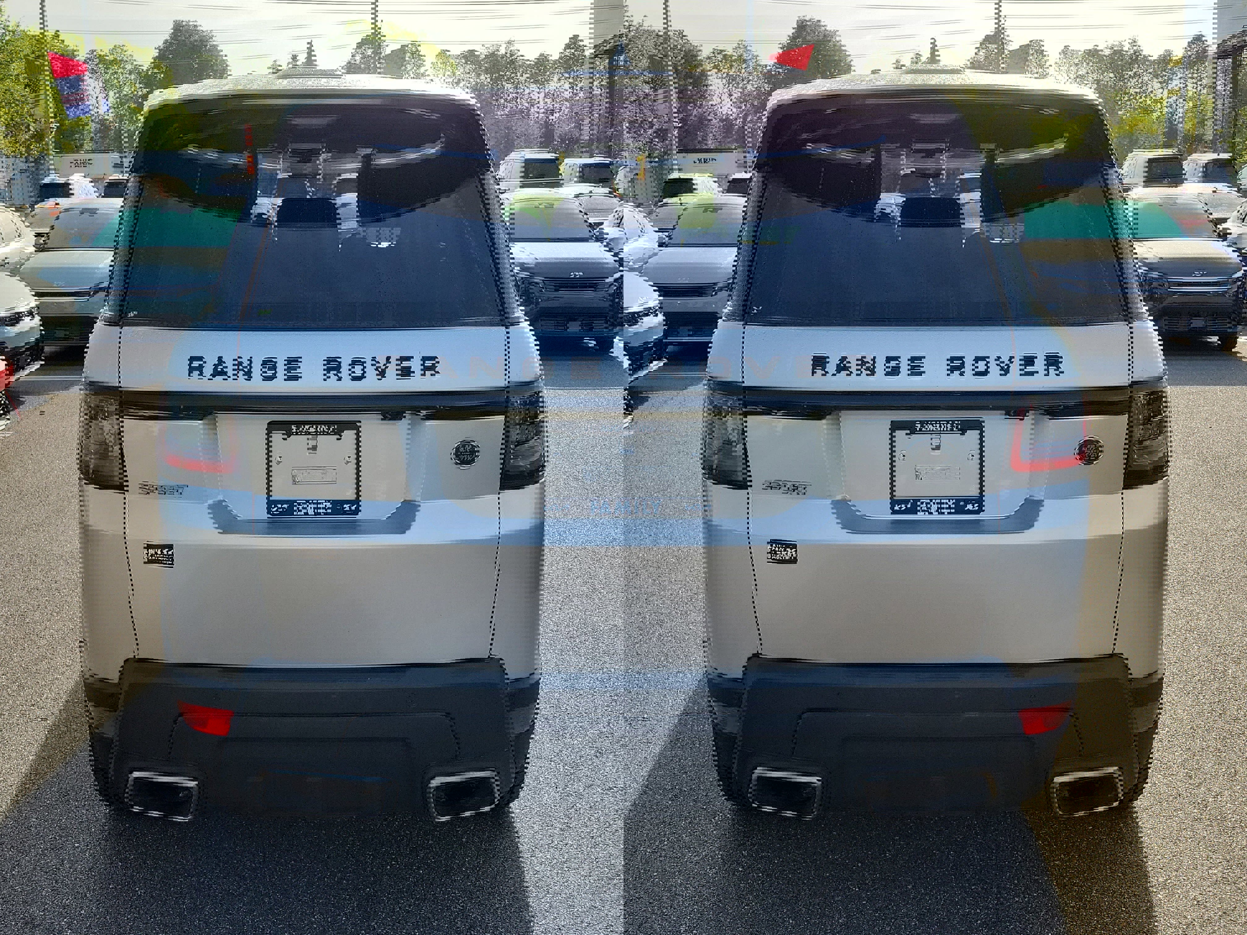 Used 2020 Land Rover Range Rover Sport SE image 5