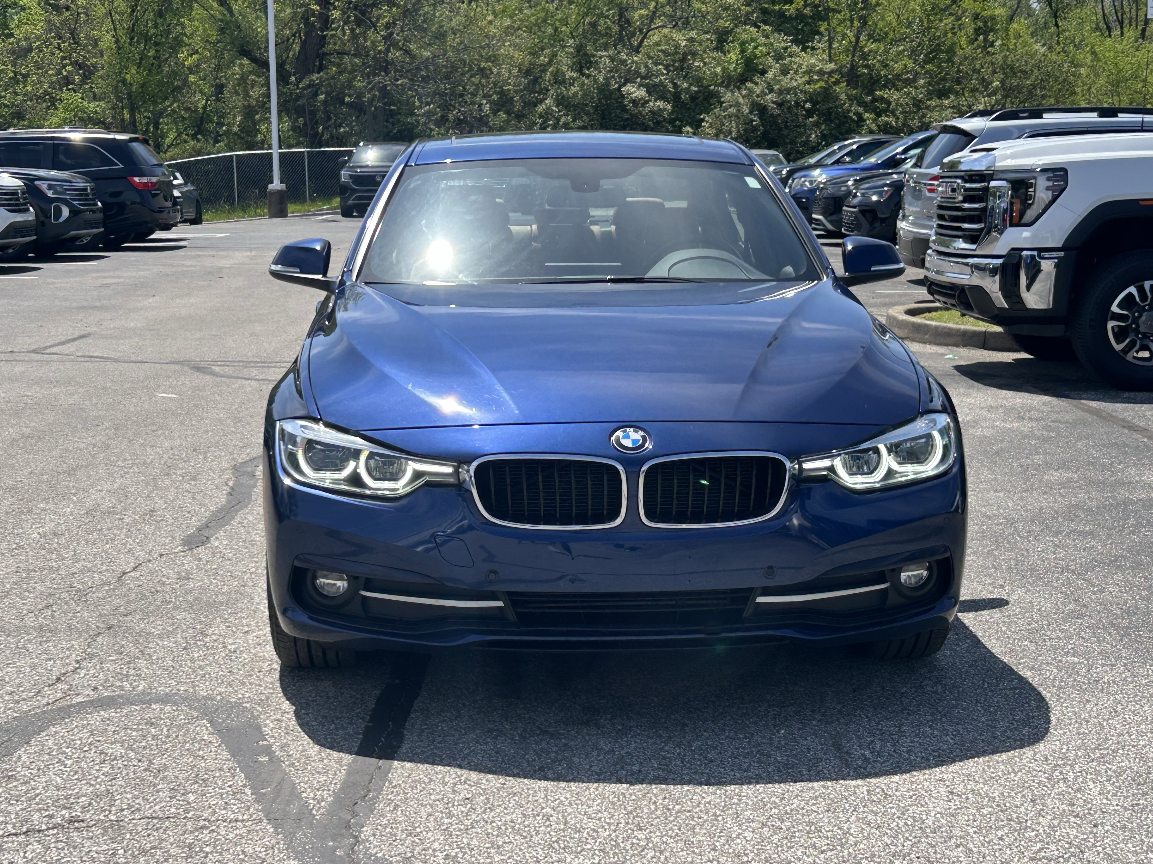 Used 2018 BMW 328d xDrive Sedan w/ Convenience Package image 1