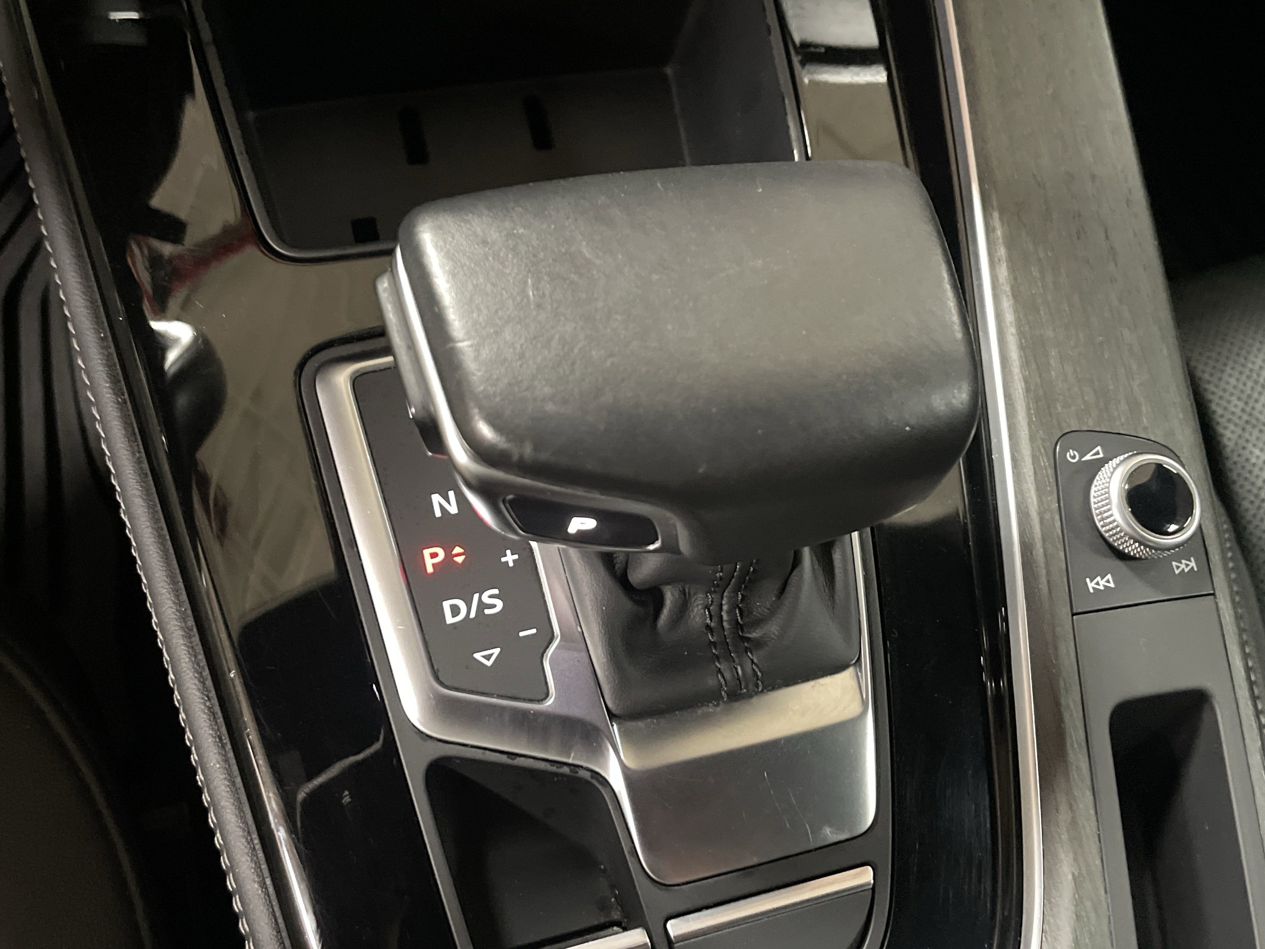 Used 2021 Audi A4 2.0T Premium Plus image 26