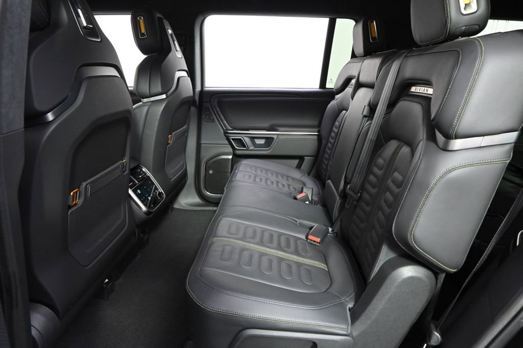 Used 2023 Rivian R1S Adventure AWD/4WD image 24