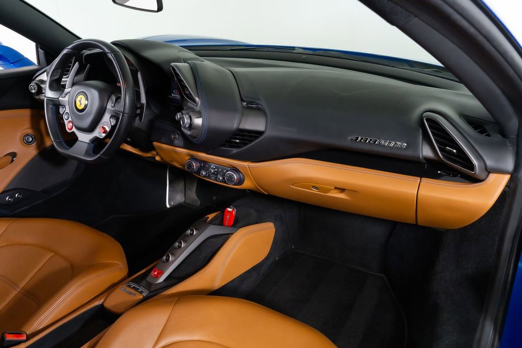 Used 2018 Ferrari 488 GTB image 33