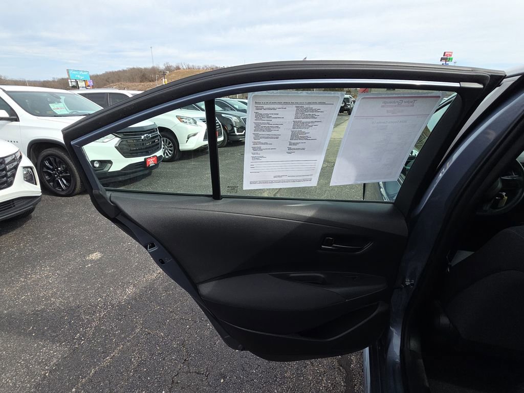 Used 2024 Toyota Corolla LE image 26