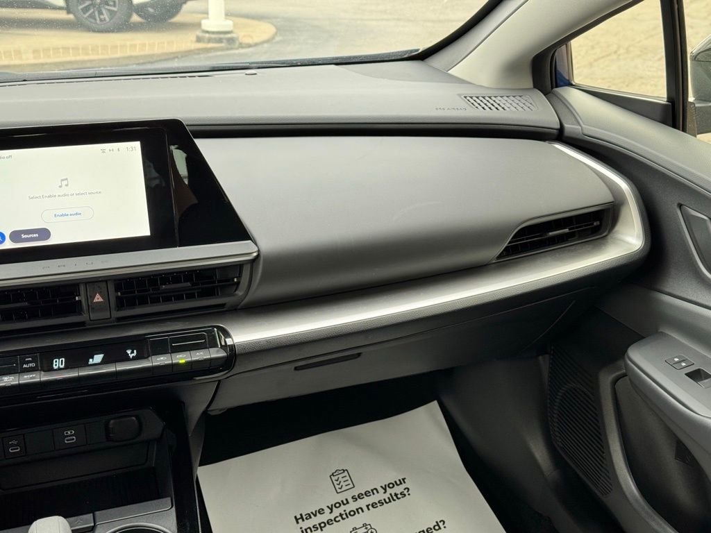 Used 2025 Toyota Prius LE image 22