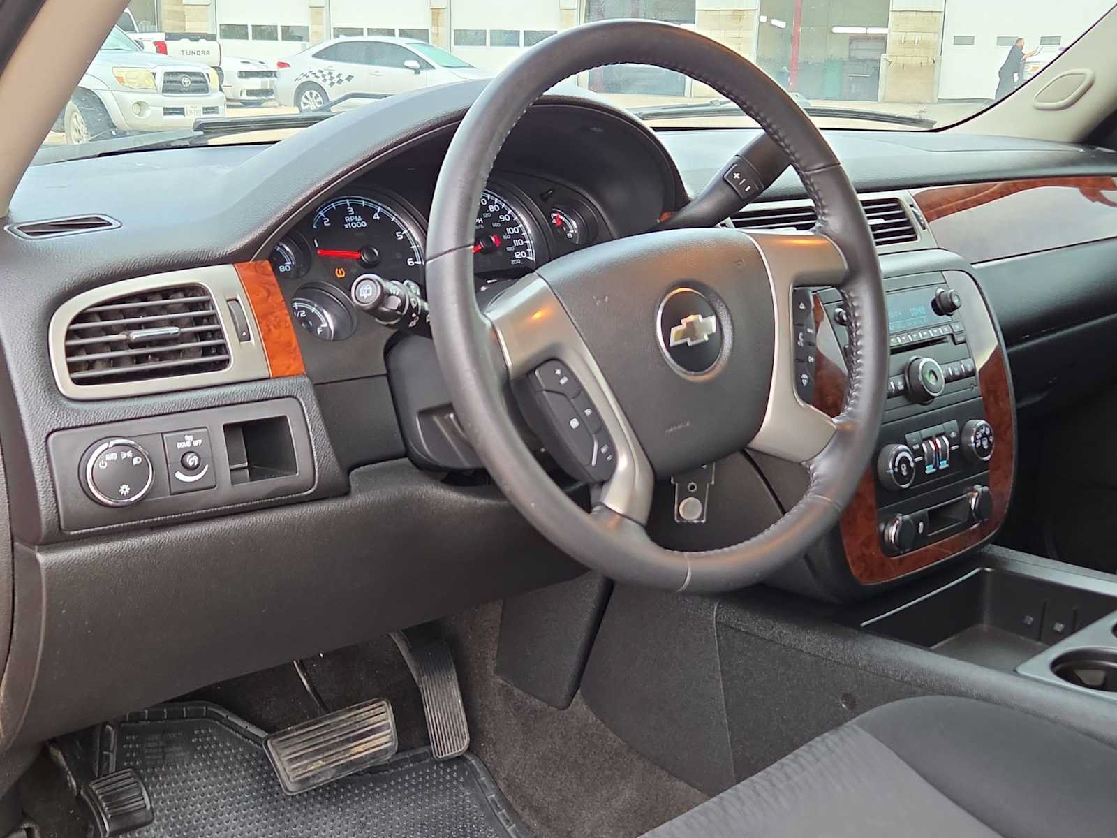 Used 2012 Chevrolet Tahoe LS RWD image 10