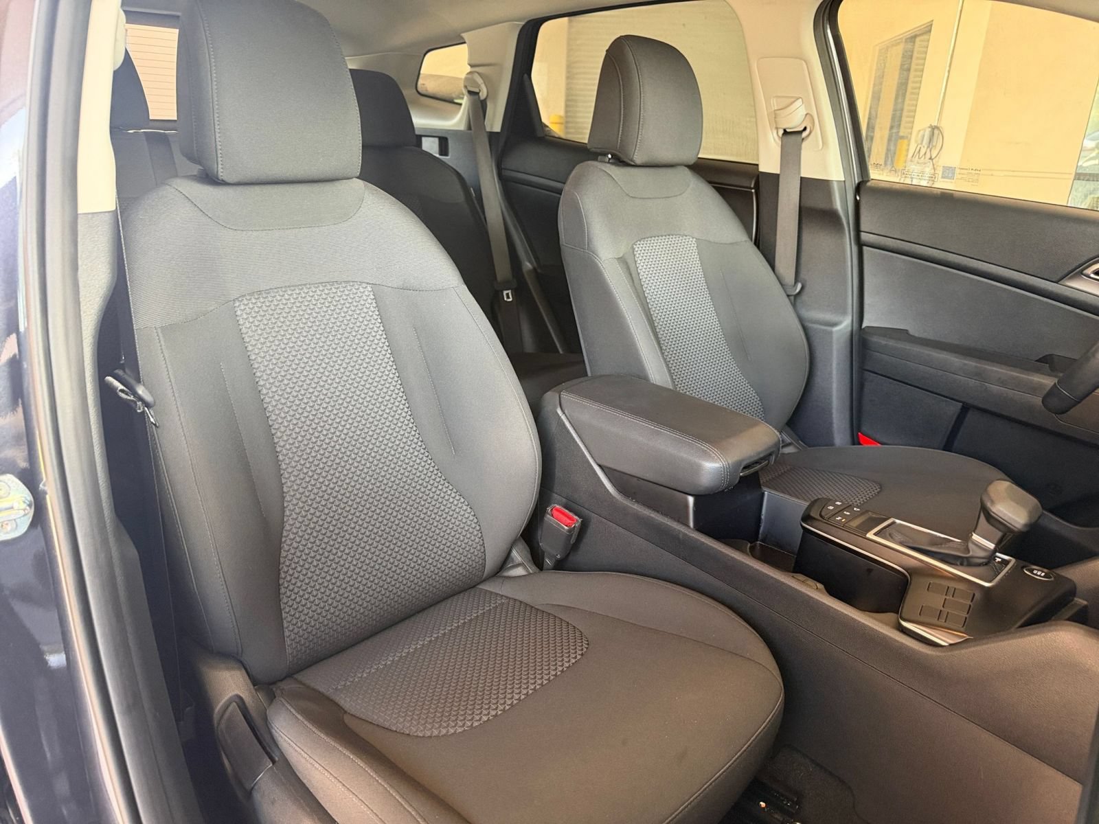 Used 2026 Kia Sportage LX FWD image 31