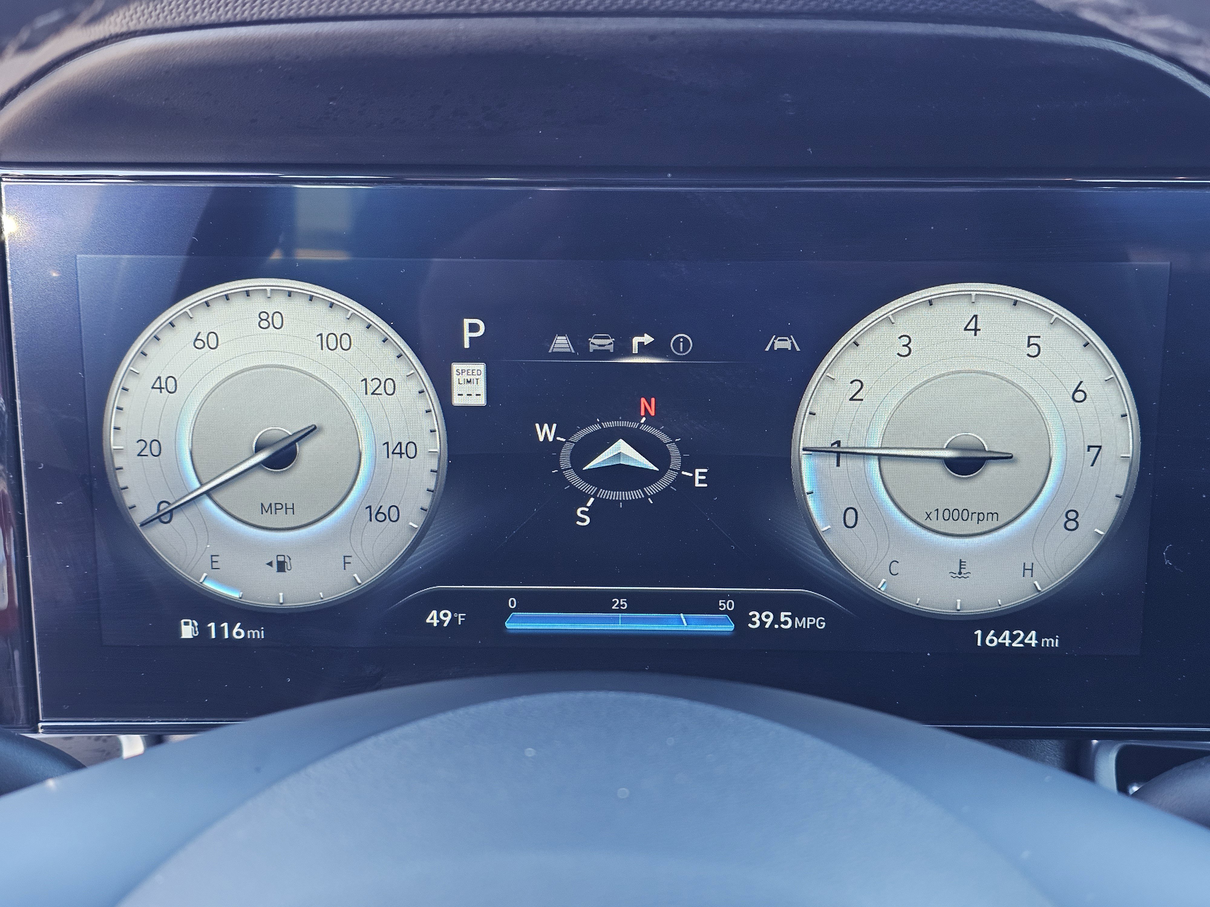 Used 2025 Hyundai Elantra SEL image 21