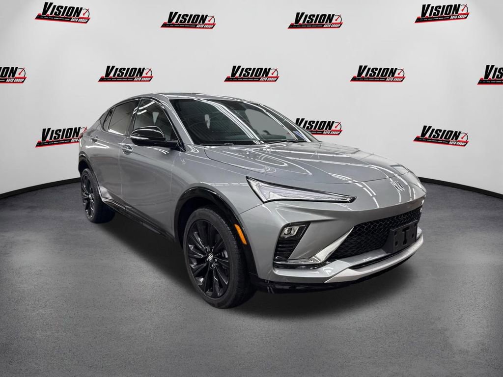 Used 2024 Buick Envista Sport Touring w/ Convenience I Package image 3