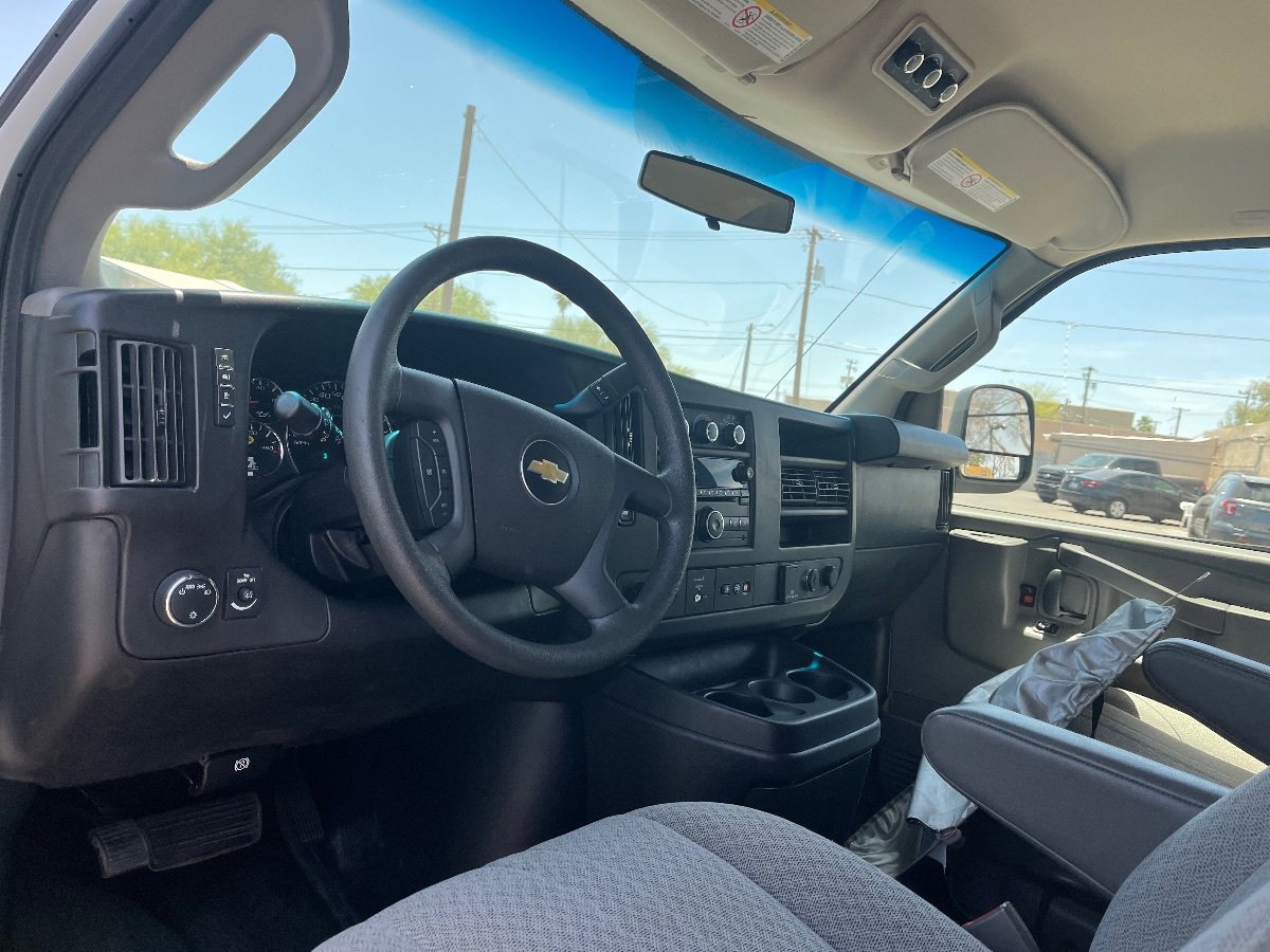 Used 2017 Chevrolet Express 3500 LT w/ LT Preferred Equipment Group RWD image 21