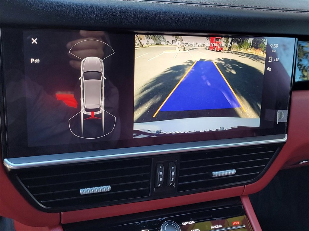 Used 2022 Porsche Cayenne S image 18