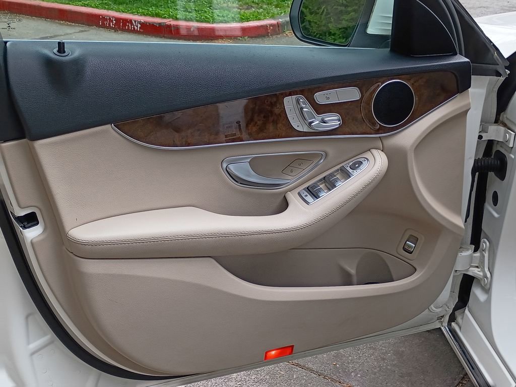 Used 2018 Mercedes-Benz C 300 Sedan image 15