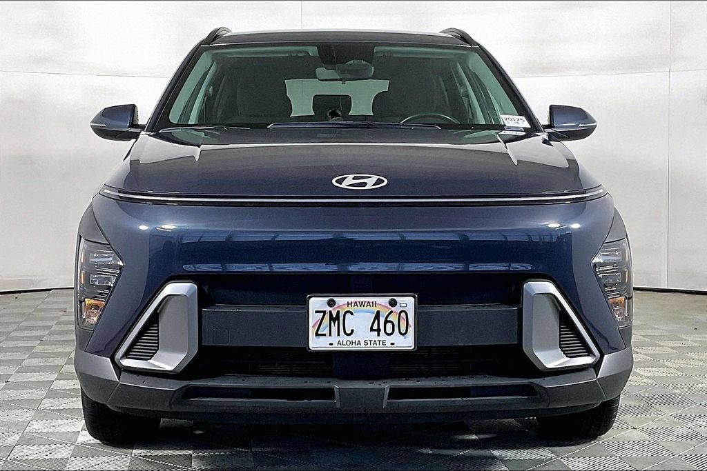 Used 2025 Hyundai Kona SEL FWD image 2