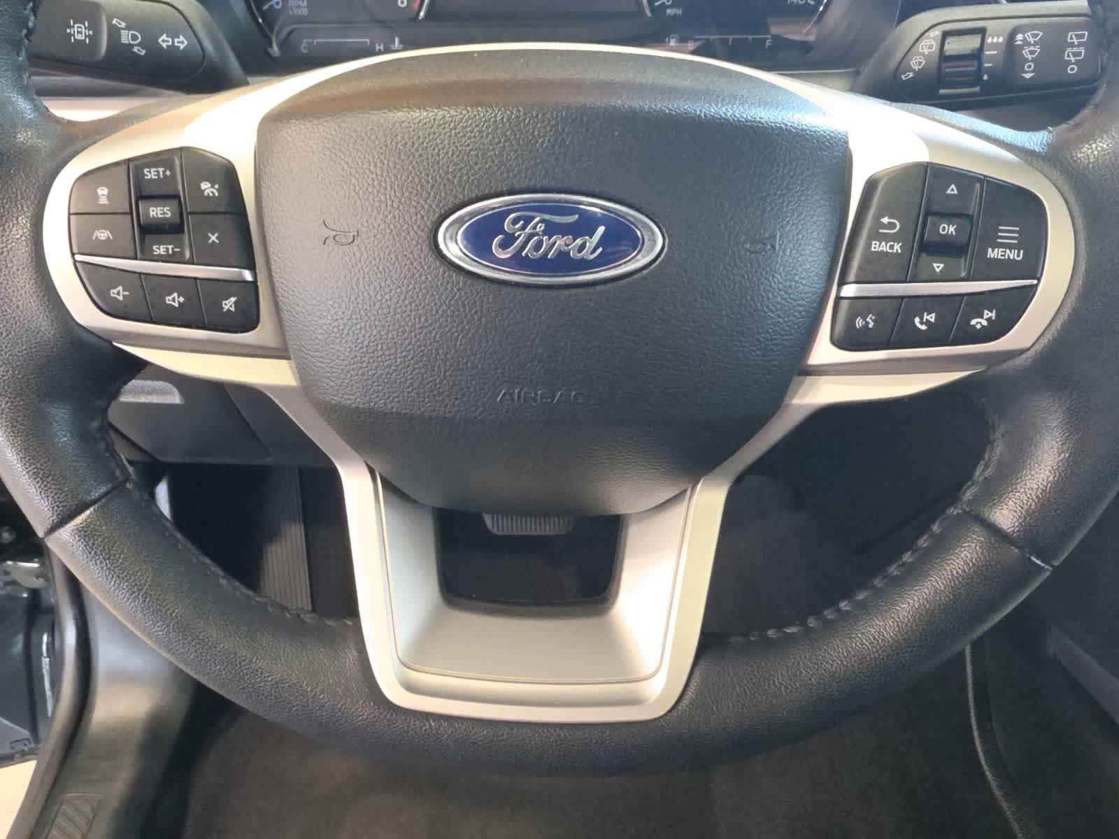 Used 2023 Ford Explorer XLT w/ Equipment Group 202A AWD/4WD image 22