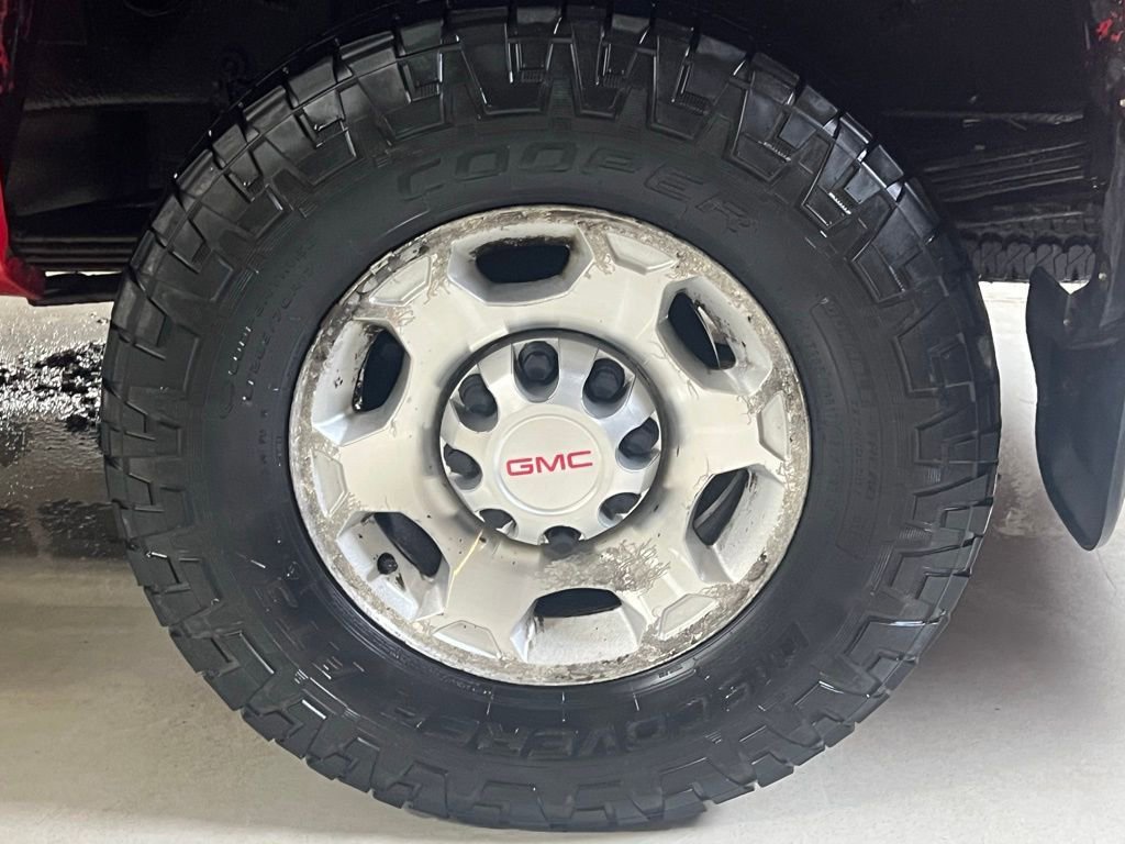 Used 2009 GMC Sierra 2500 SLE w/ Convenience Package AWD/4WD image 12