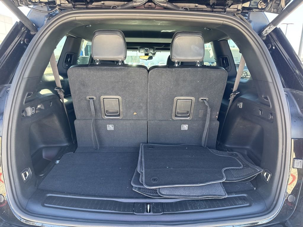 Used 2023 Jeep Grand Cherokee L Laredo image 12