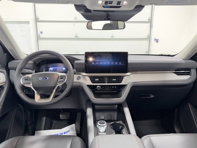 New 2026 Ford Explorer Active w/ Active Comfort Package image 9