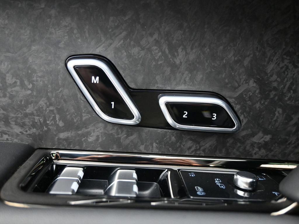 Used 2024 Land Rover Range Rover Sport Dynamic SE image 20