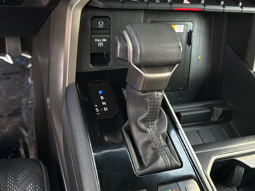 Used 2024 Toyota Tundra Limited AWD/4WD image 27