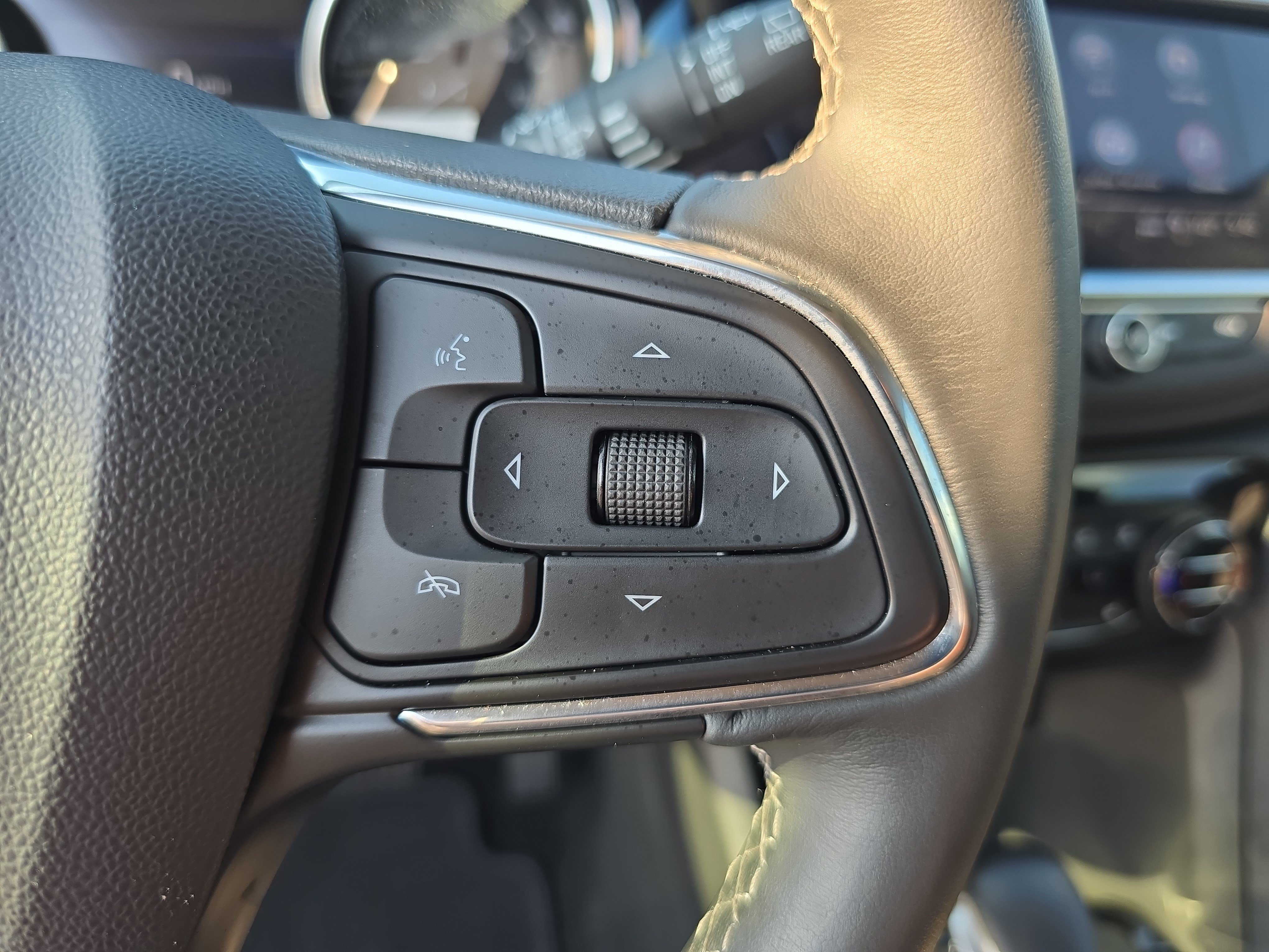 Used 2023 Buick Encore GX Select w/ Safety Package II FWD image 17