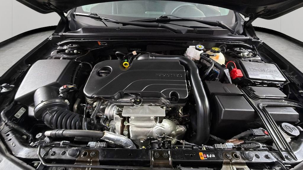 Used 2024 Chevrolet Malibu RS FWD image 33