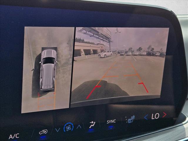 Used 2025 Chevrolet Tahoe LT image 13