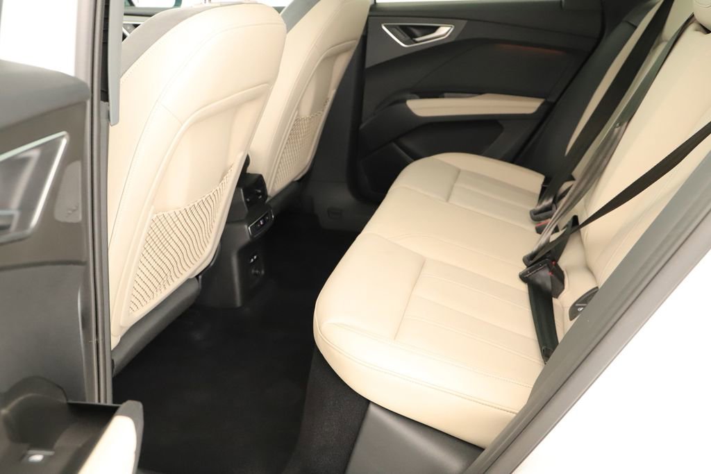 Certified 2023 Audi Q4 e-tron Premium Plus w/ Premium Plus RWD image 29
