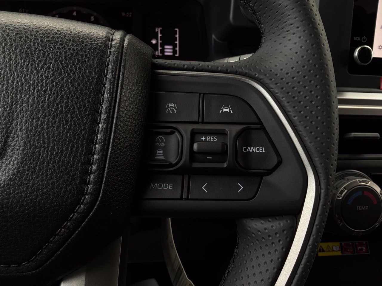 New 2026 Toyota 4Runner SR5 AWD/4WD image 34