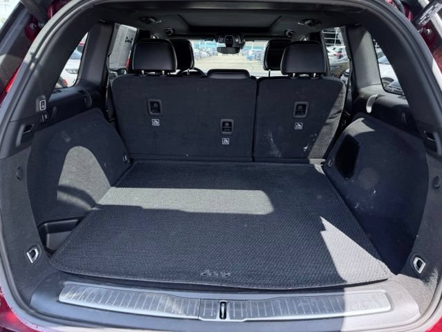 Used 2025 Jeep Grand Cherokee Summit AWD/4WD image 12