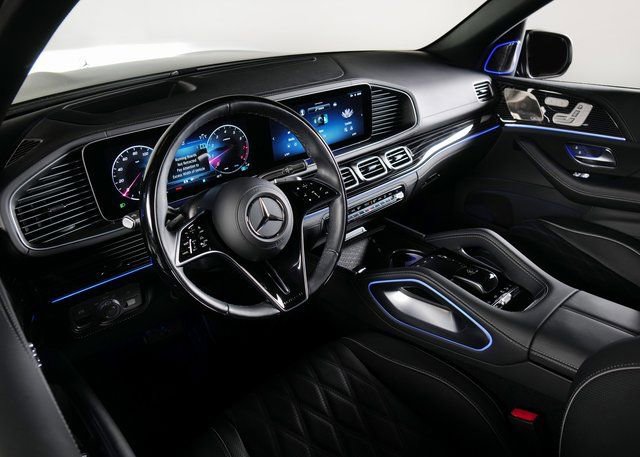 Used 2024 Mercedes-Benz Maybach GLS 600 4MATIC image 19