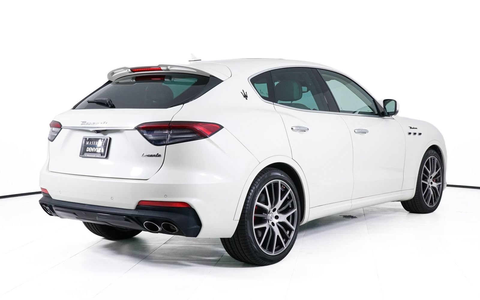 Used 2022 Maserati Levante Modena AWD/4WD image 7