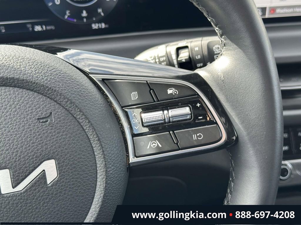 Certified 2025 Kia Seltos EX w/ EX Sunroof Package image 24