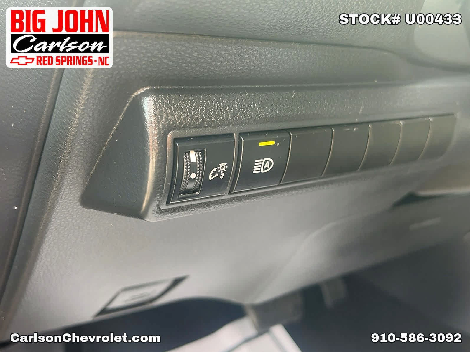 Used 2020 Toyota Corolla LE FWD image 15