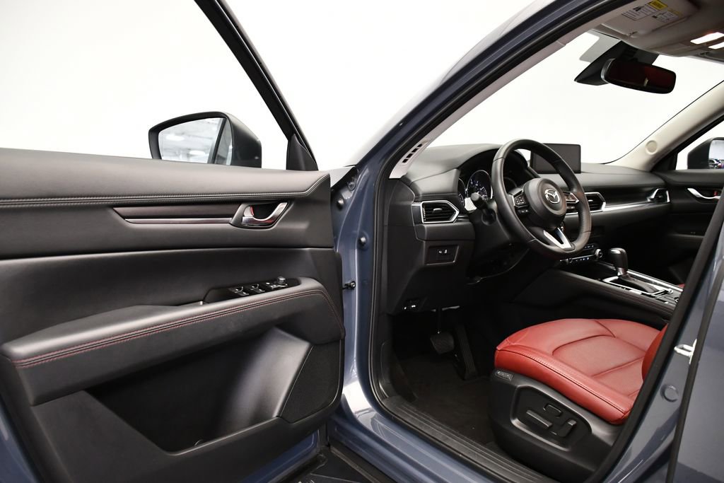Used 2023 MAZDA CX-5 Carbon Edition image 34