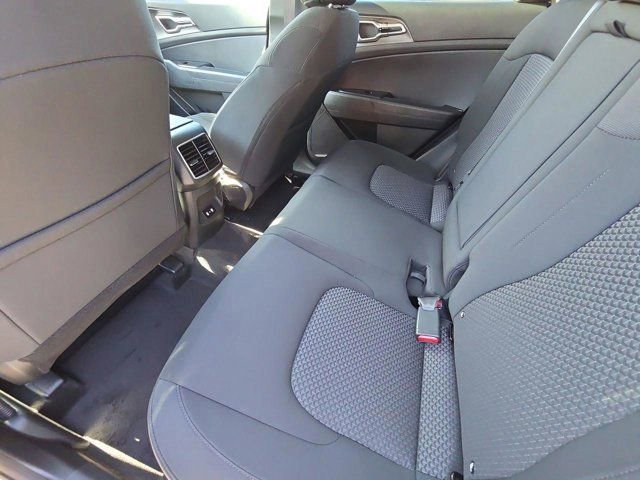 New 2026 Kia Sportage LX image 28