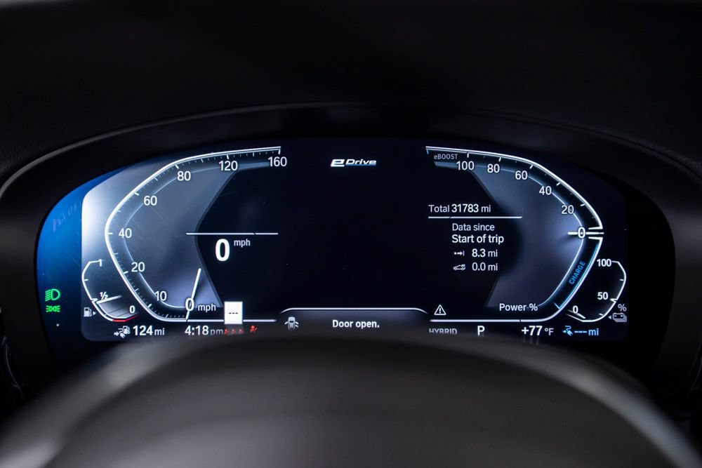 Used 2023 BMW 530e w/ M Sport Package RWD image 25