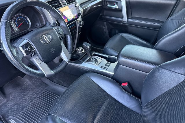 Used 2017 Toyota 4Runner Limited w/ Convenience Package AWD/4WD image 12