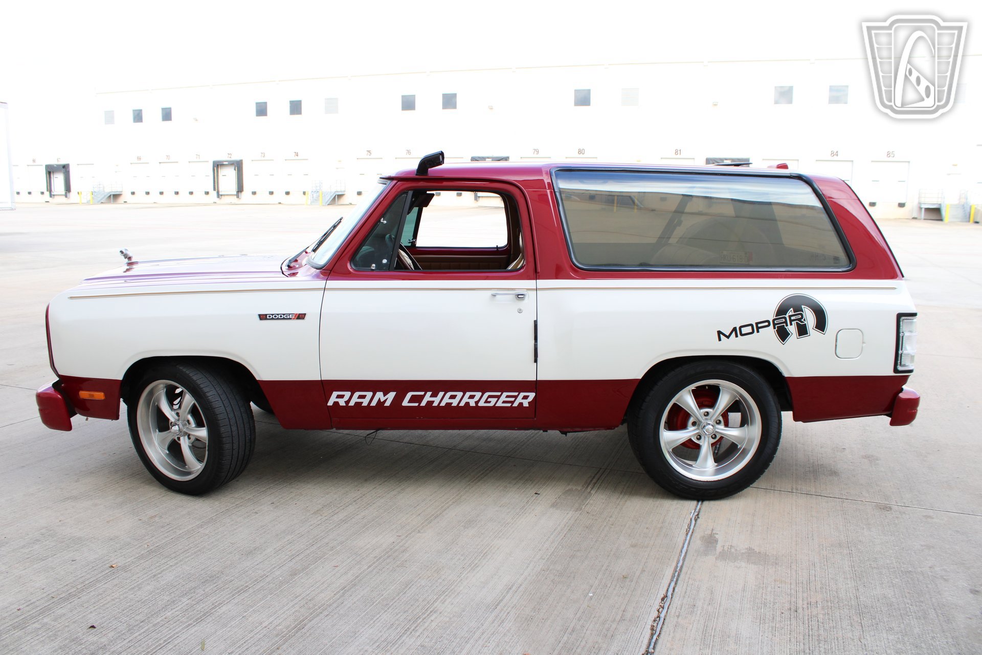 Used 1992 Dodge Ramcharger 2WD image 2