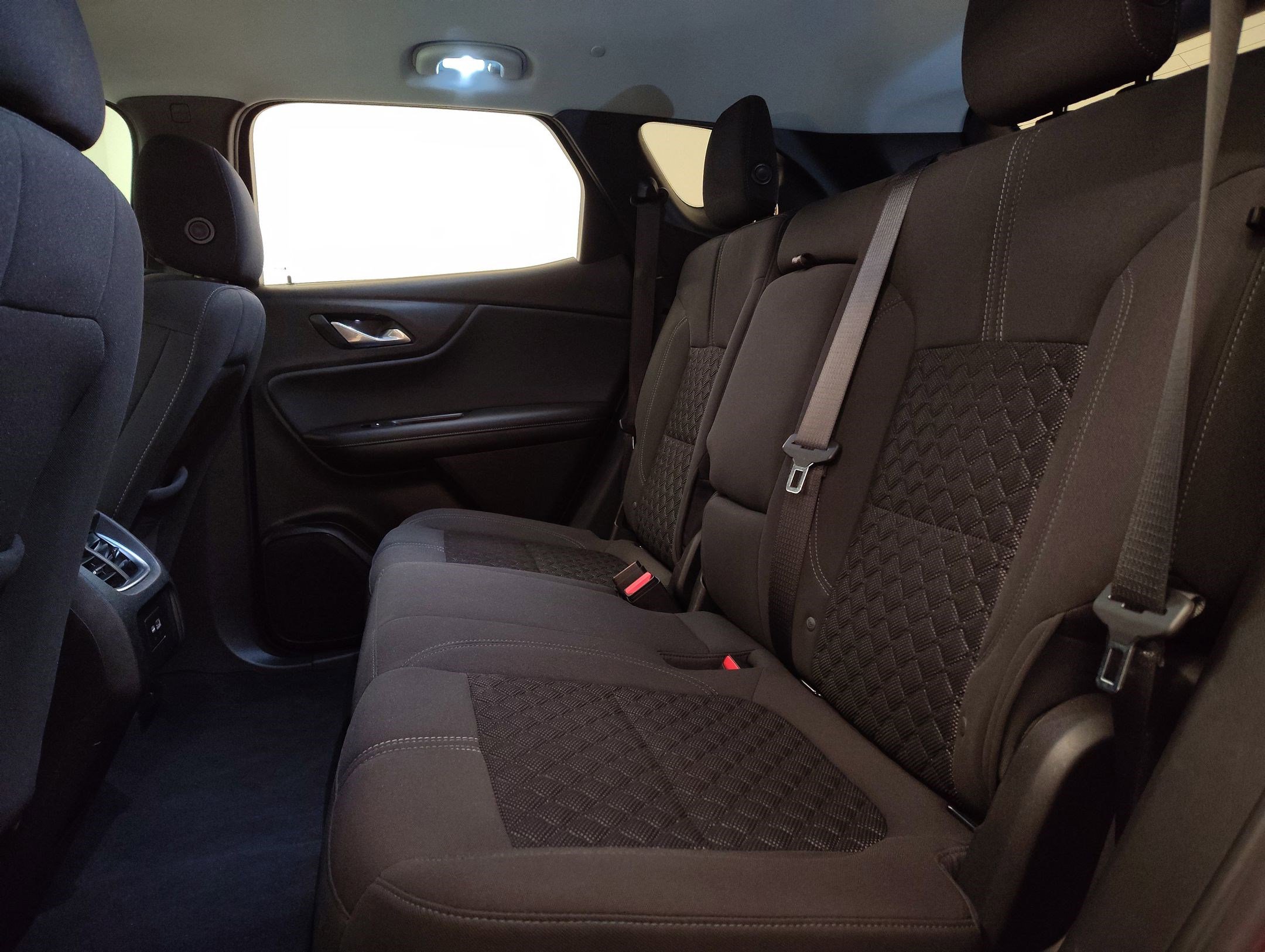 Used 2020 Chevrolet Blazer LT image 15