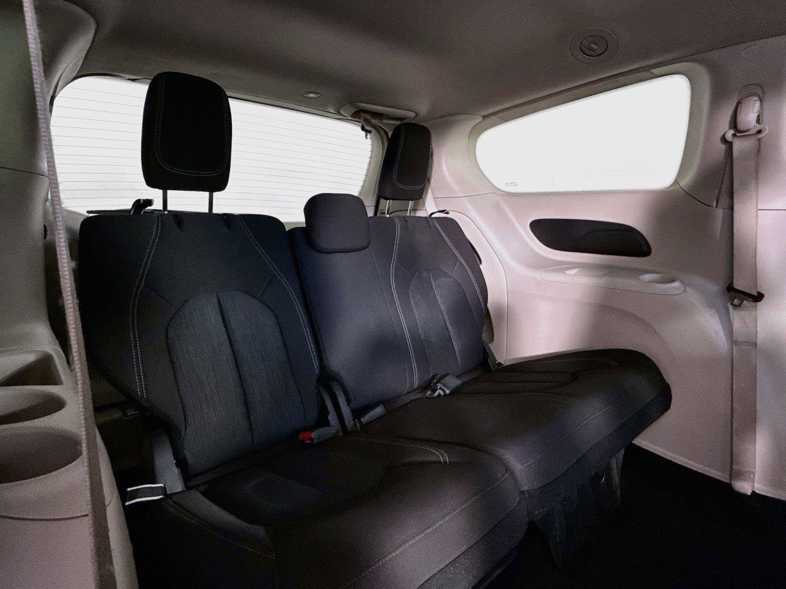 Used 2023 Chrysler Voyager LX FWD image 25