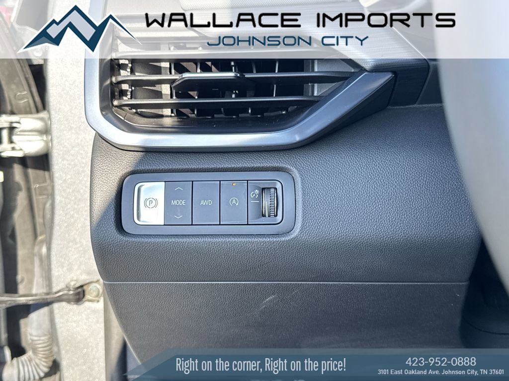 Used 2024 GMC Acadia AT4 w/ Super Cruise Package image 33