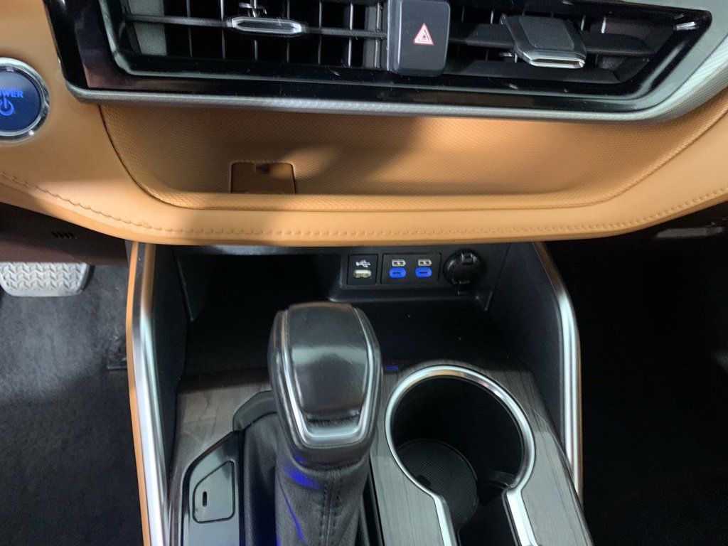 Used 2022 Toyota Highlander Platinum image 12