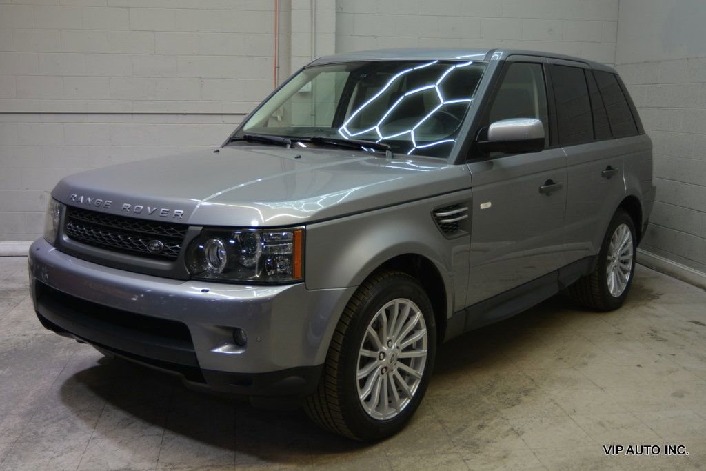 Used 2011 Land Rover Range Rover Sport HSE image 2