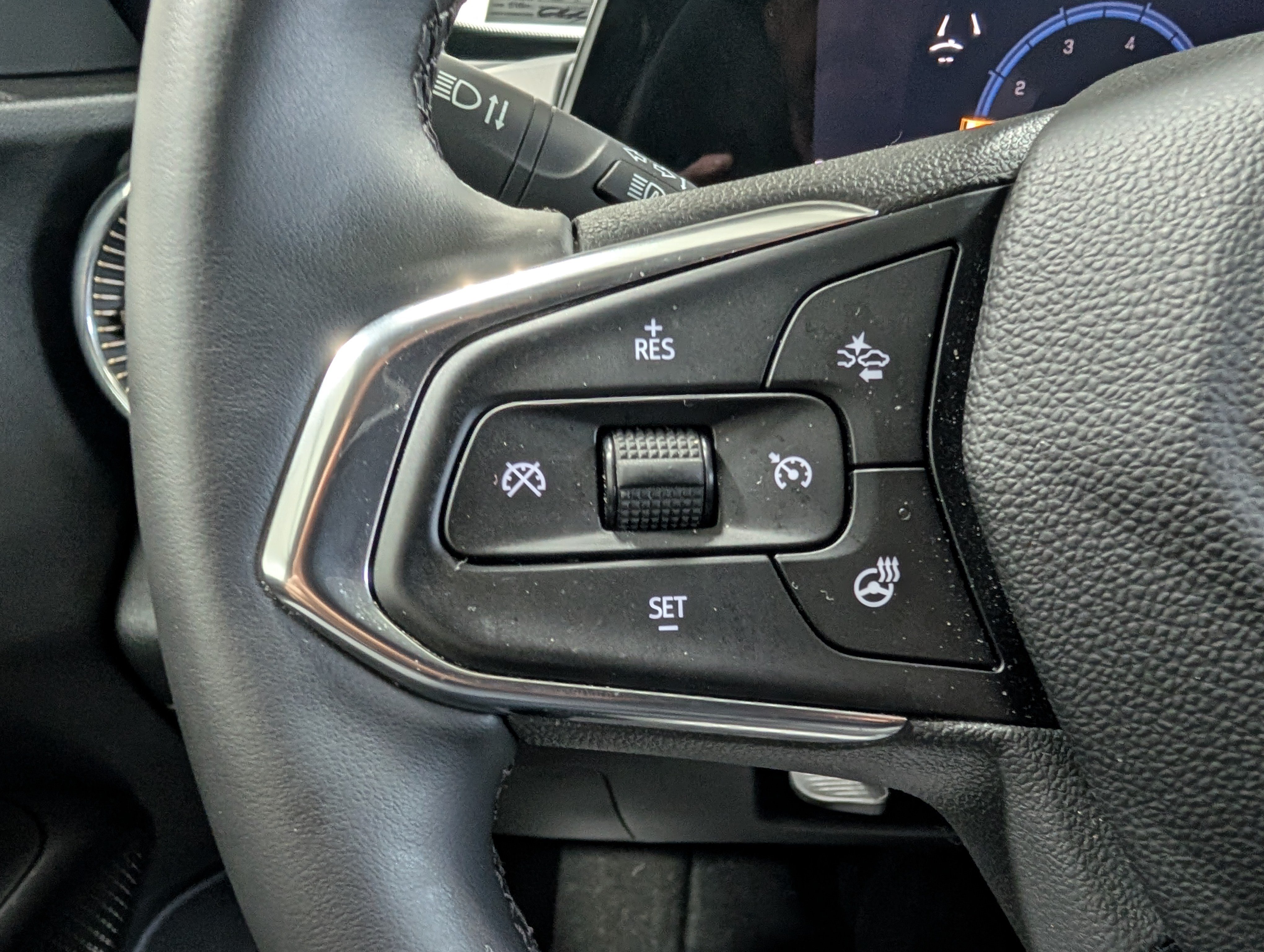 Used 2025 Chevrolet Trax ACTIV w/ Driver Confidence Package FWD image 20