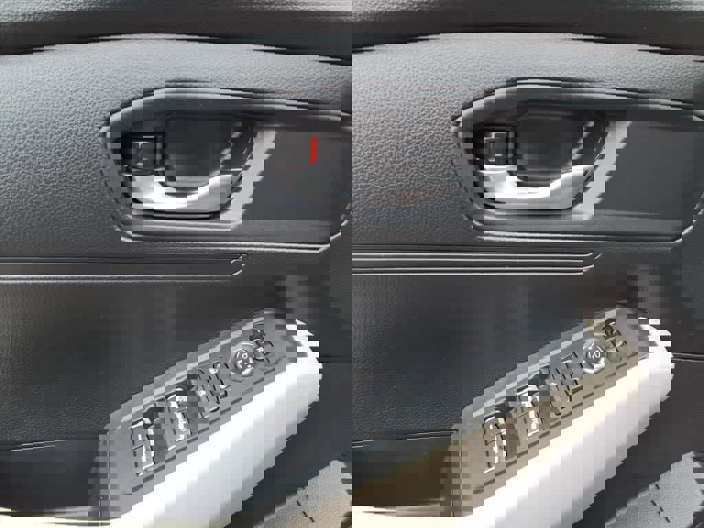 Used 2023 Honda Accord LX image 13