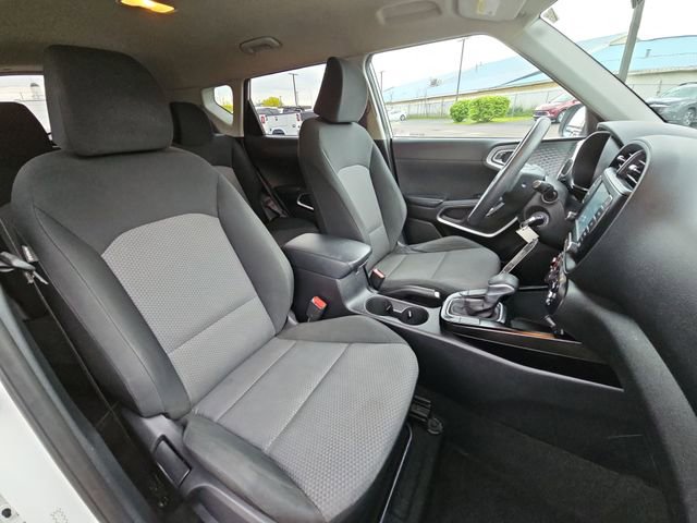Used 2020 Kia Soul LX FWD image 27