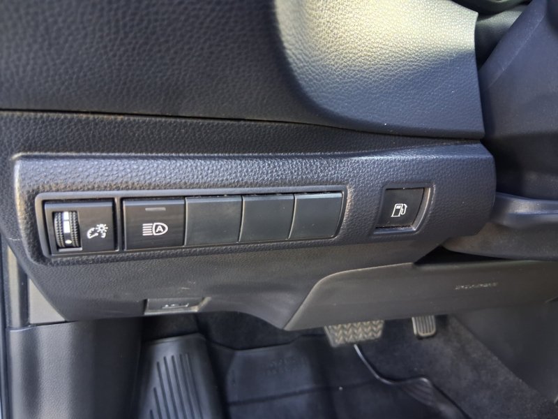 Used 2023 Toyota Corolla LE FWD image 12