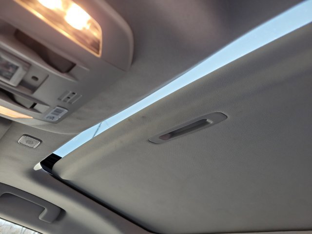 Used 2023 Toyota Highlander XLE image 8