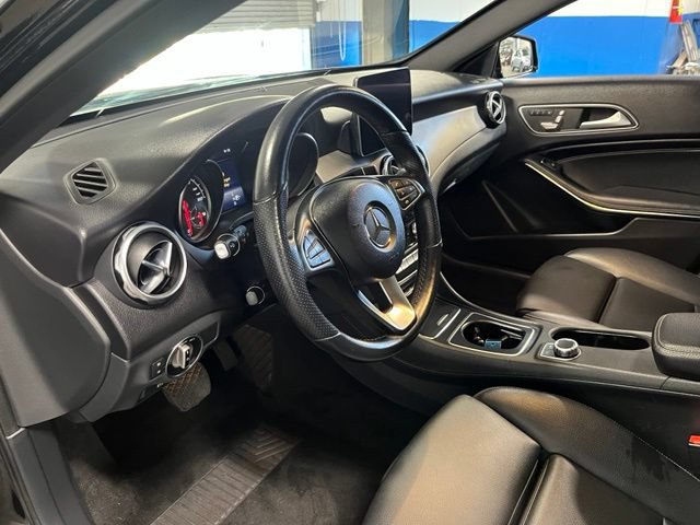 Used 2020 Mercedes-Benz GLA 250 4MATIC w/ Convenience Package image 22