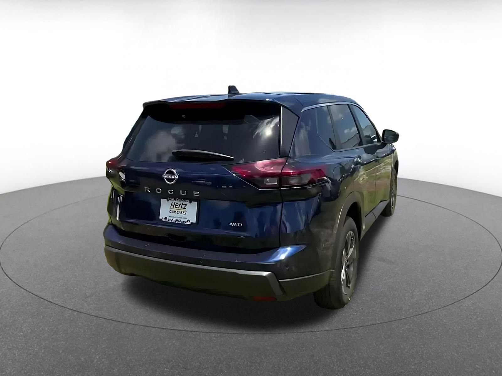 Used 2025 Nissan Rogue SV AWD/4WD image 13