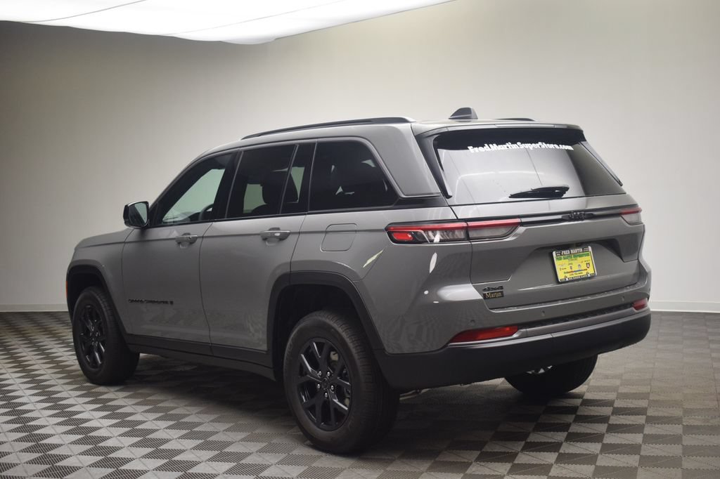 New 2027 Jeep Grand Cherokee Altitude AWD/4WD image 14