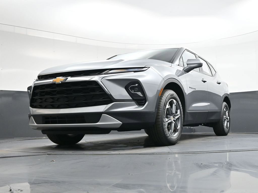 Used 2023 Chevrolet Blazer LT w/ Driver Confidence Package image 31